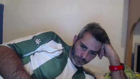 Snapshot of c0llinfarrell chatting on 12.28.24 Collin Farrel online show from 12.28.24