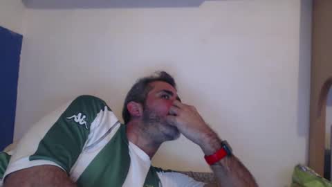 Snapshot of c0llinfarrell chatting on 12.29.24 Collin Farrel online show from 12.29.24