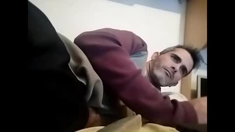 Snapshot of c0llinfarrell chatting on 01.13.25 Collin Farrel online show from 01.13.25