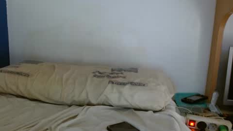 Snapshot of c0llinfarrell chatting on 01.20.25 Collin Farrel online show from 01.20.25