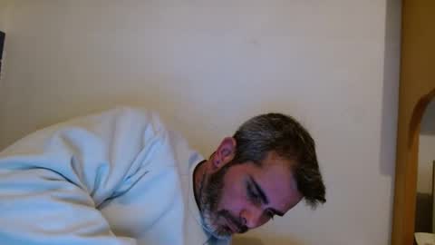 Snapshot of c0llinfarrell chatting on 01.27.25 Collin Farrel online show from 01.27.25