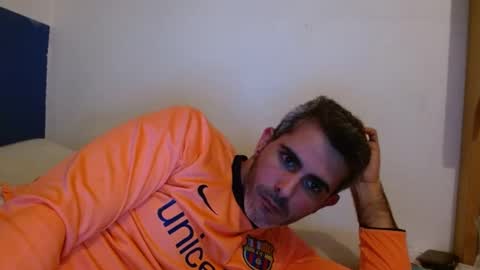 Snapshot of c0llinfarrell chatting on 01.29.25 Collin Farrel online show from 01.29.25