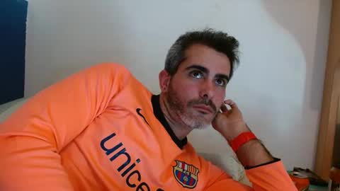 Snapshot of c0llinfarrell chatting on 02.05.25 Collin Farrel online show from 02.05.25