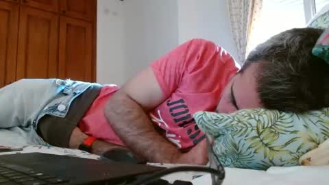 Snapshot of c0llinfarrell chatting on 02.06.25 Collin Farrel online show from 02.06.25