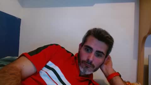 Snapshot of c0llinfarrell chatting on 02.08.25 Collin Farrel online show from 02.08.25