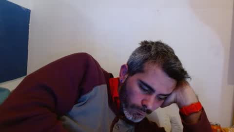 Snapshot of c0llinfarrell chatting on 02.09.25 Collin Farrel online show from 02.09.25