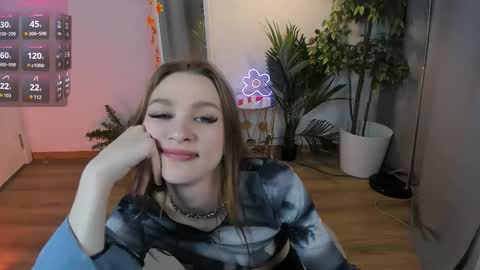 Snapshot of c_moonie_ chatting on 10.27.25 Polly online show from 10.27.25