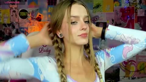 Snapshot of caaandy_girl chatting on 09.24.25 Emily online show from 09.24.25