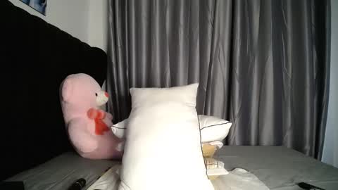 Snapshot of cadercey_kimmy01 chatting on 02.22.25 EVA online show from 02.22.25