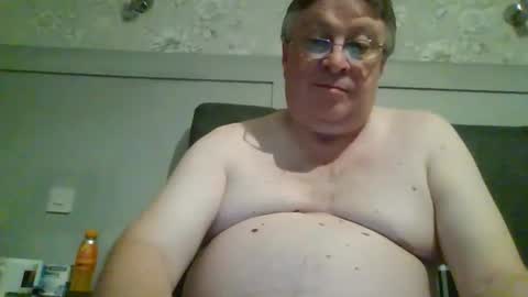 caerphillyphil online show from 10.19.25