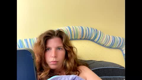 Snapshot of cajunbabe247 chatting on 04.15.26 cajunbabe247 online show from 04.15.26
