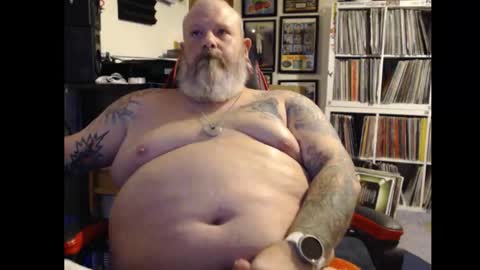 Snapshot of cakesthadstroyr chatting on 11.17.25 cakesthadstroyr online show from 11.17.25