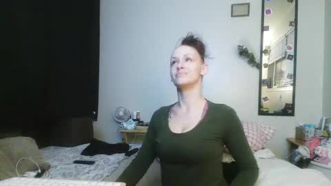 caliibaddie online show from 02.25.25