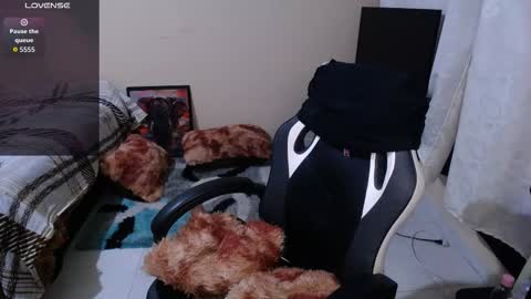 Snapshot of caliope_goddess1 chatting on 09.28.25 caliope_goddess1 online show from 09.28.25