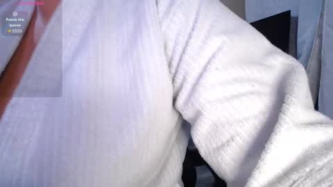 Snapshot of caliope_goddess1 chatting on 10.02.25 caliope_goddess1 online show from 10.02.25