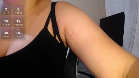 Snapshot of caliope_goddess1 chatting on 10.09.25 caliope_goddess1 online show from 10.09.25