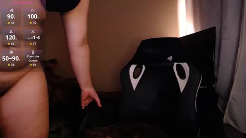 Snapshot of caliope_goddess1 chatting on 10.19.25 caliope_goddess1 online show from 10.19.25