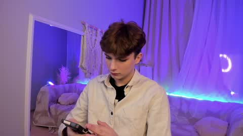 Snapshot of call__me_leo chatting on 12.14.24 Call me Leo online show from 12.14.24