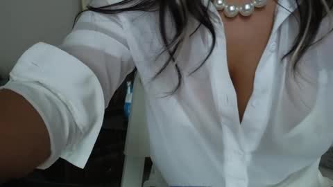 Call Me Linda online show from 04.01.26