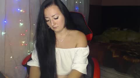 Snapshot of call_me_shaya chatting on 10.14.25 Shaya online show from 10.14.25