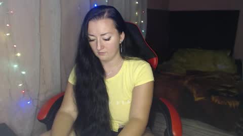 Snapshot of call_me_shaya chatting on 10.22.25 Shaya online show from 10.22.25