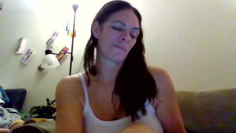 Snapshot of calli_girl420 chatting on 12.28.24 Calli online show from 12.28.24