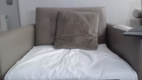 callme_kim online show from 03.10.26