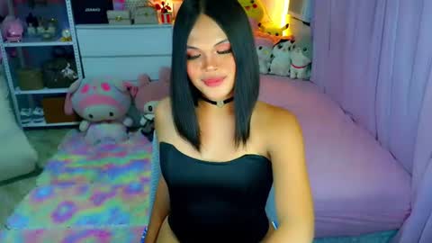 Mia online show from 07.31.26