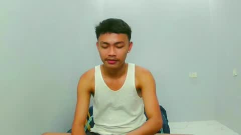 Snapshot of callmebabyceejay_ chatting on 04.05.26 Ceejay online show from 04.05.26