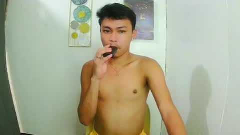 Snapshot of callmebabyceejay_ chatting on 05.04.26 Ceejay online show from 05.04.26
