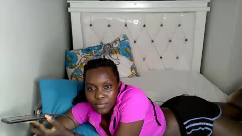Snapshot of callmemonday chatting on 09.11.25 Monday online show from 09.11.25