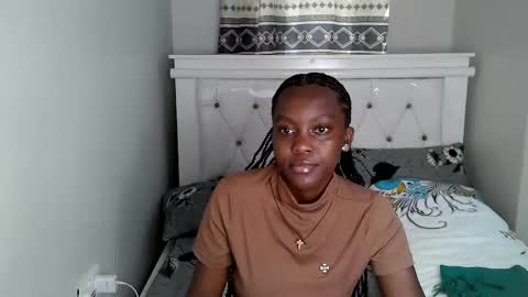 Snapshot of callmemonday chatting on 09.15.25 Monday online show from 09.15.25