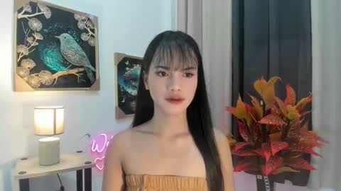 Snapshot of callmeprettylj chatting on 10.28.25 lovely jane LJ online show from 10.28.25