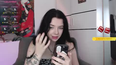 Snapshot of calmlilly chatting on 07.15.26 Lilly online show from 07.15.26