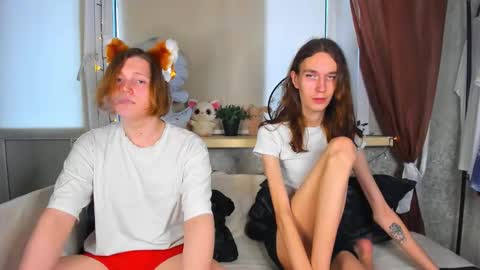 Snapshot of calvin_kevin_grem chatting on 10.13.25 Calvin Kevin Grem online show from 10.13.25