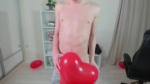 Hey I am Calvin  online show from 02.15.25