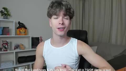 Hey I am Calvin  online show from 09.13.25