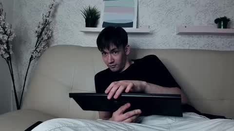 Calvin Owens online show from 02.16.25