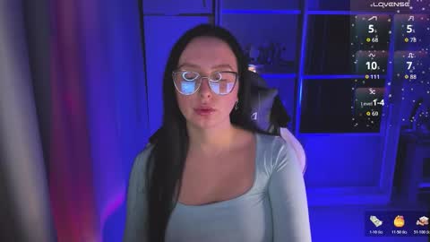 Snapshot of calypsownsu chatting on 11.02.25 Christy online show from 11.02.25