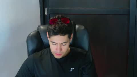 camara110 online show from 10.01.25