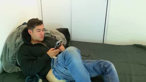 camara110 online show from 10.25.25