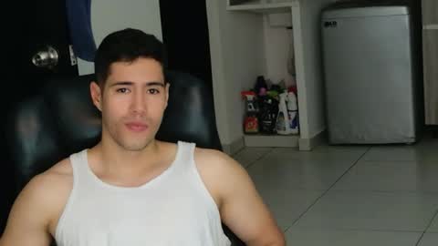 Snapshot of camara110 chatting on 07.15.26 camara110 online show from 07.15.26