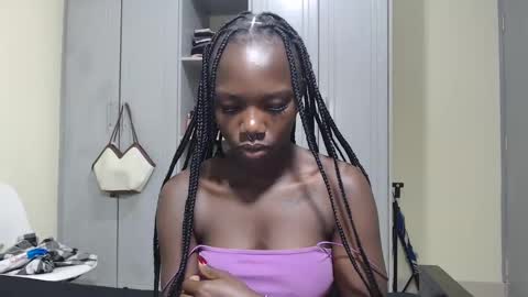 Snapshot of camclit chatting on 12.06.24 Princess online show from 12.06.24