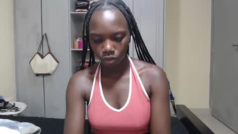 Snapshot of camclit chatting on 12.10.24 Princess online show from 12.10.24