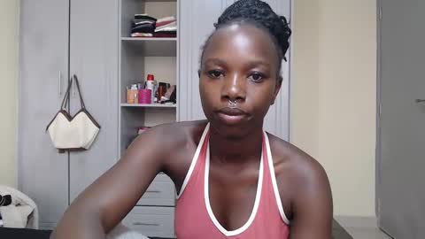 Snapshot of camclit chatting on 12.11.24 Princess online show from 12.11.24