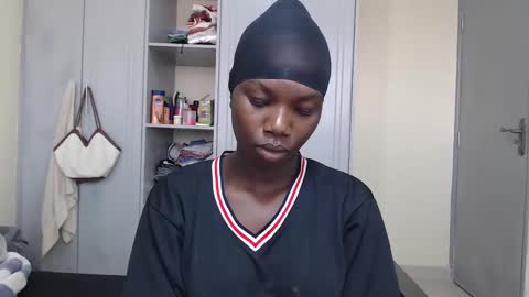 Snapshot of camclit chatting on 01.11.25 Princess online show from 01.11.25