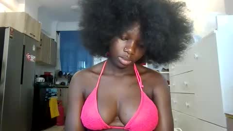 Snapshot of camclit chatting on 10.27.25 Princess online show from 10.27.25