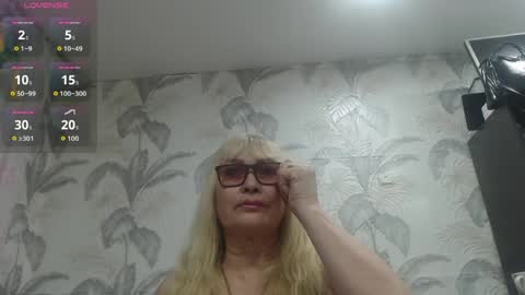 CamDiva1 online show from 04.02.26