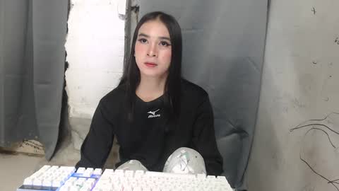 camela_star online show from 12.24.24