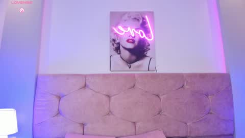 Camelia Smith online show from 12.20.24